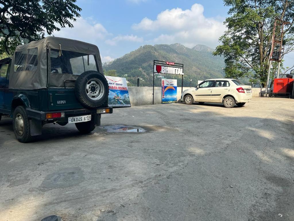 The Aesthetic Hotel & Restaurant Bhimtal Exterior photo