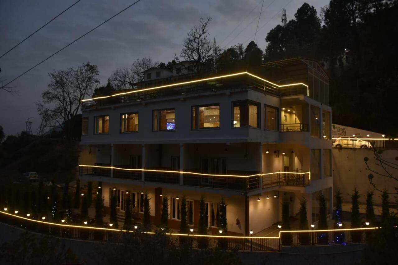 The Aesthetic Hotel & Restaurant Bhimtal Exterior photo